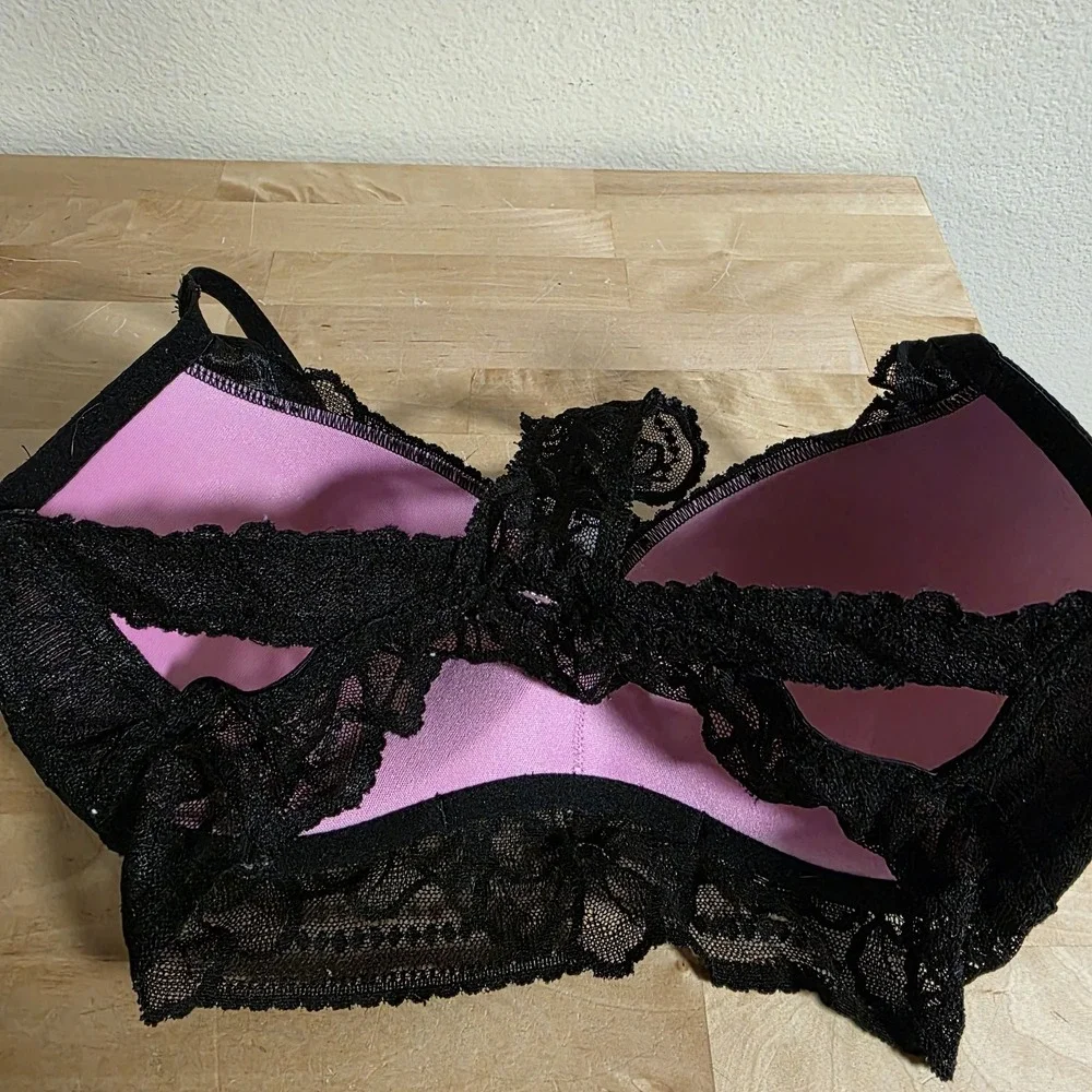 Victoria's Secret PINK Push-up Pigeonnant Lace Underwire Bra Sz‎ S (D-DD) BLACK